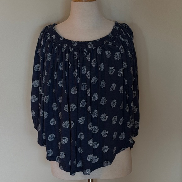 Lucky Brand Tops - EUC~Woman’s Small Lucky Brand Blue/White On Or Off The Shoulder 3/4 Sleeve Top